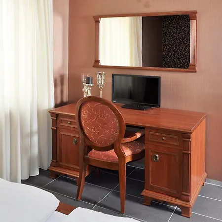 Schlossidyll Hotel 4*